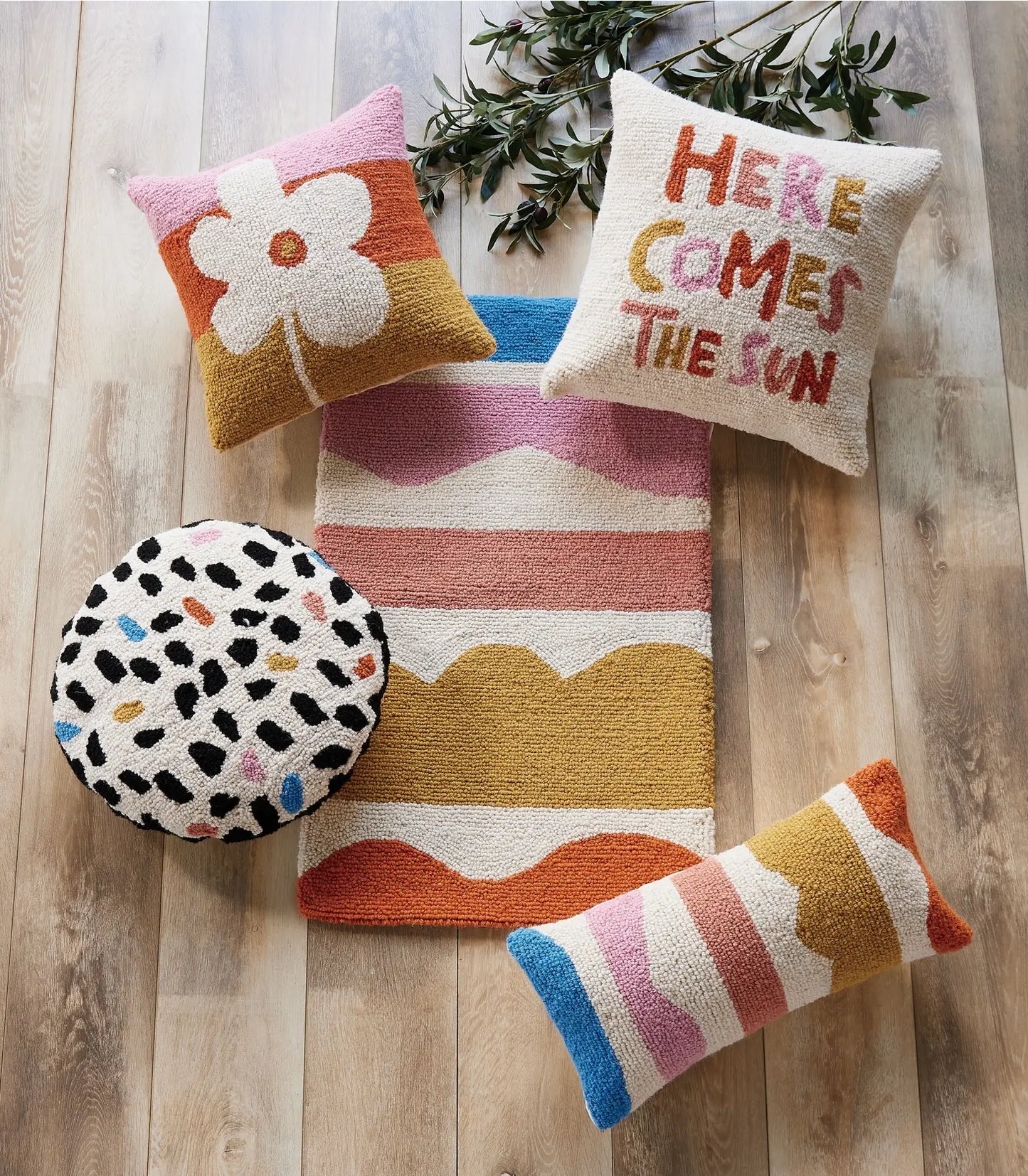 Abstract Round Cushion