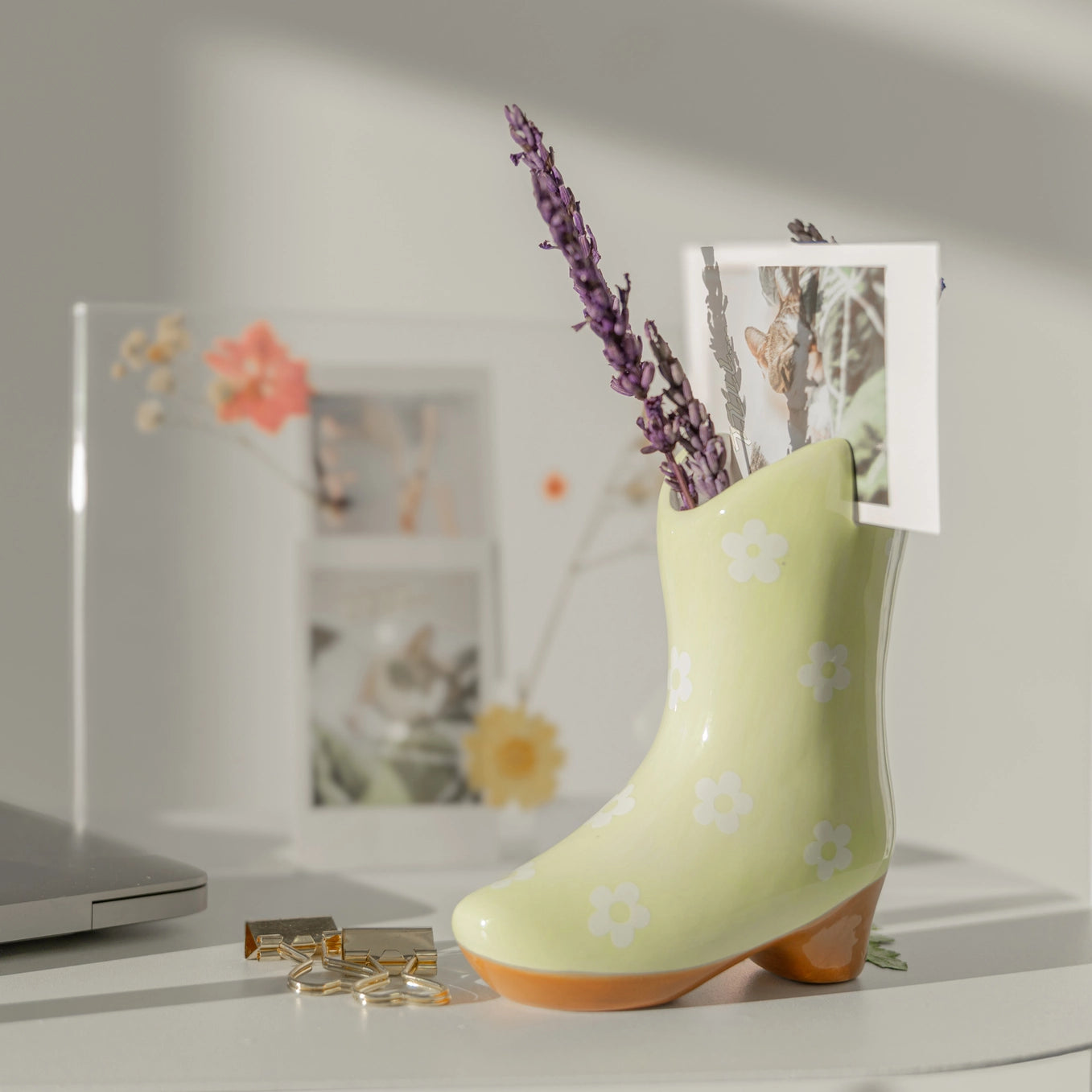 Daisy Boot Vase