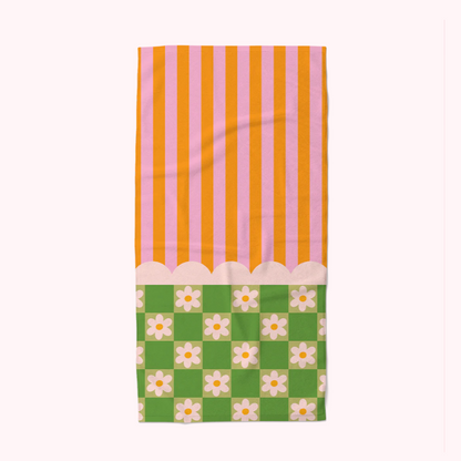 Striped Daisy Towel