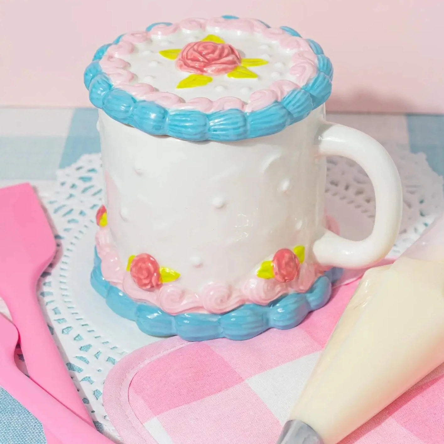 Party Cake Mug with Lid